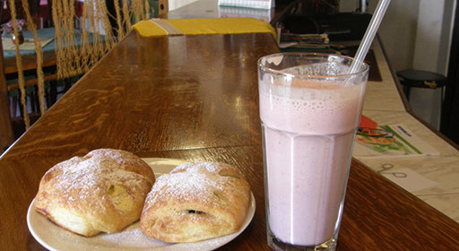 [GASTRO & RELAX] Sladké zastavení v Kavárně Hofr: Káva, dezerty a absolutní pohoda